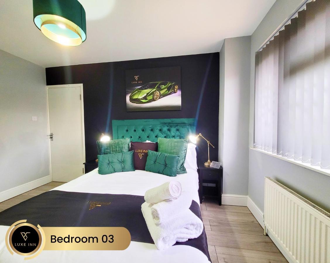 Nr Centre, 5 Bed, Luxe Holiday home